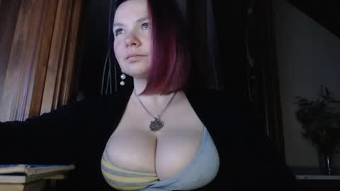 Snapshot of amorelara chatting on 01/31/25, 04:14 amorelara online show from 01/31/25, 04:14