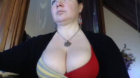 Snapshot of amorelara chatting on 02/04/25, 09:17 amorelara online show from 02/04/25, 09:17