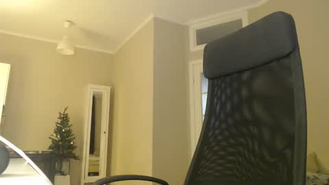 miss unforgettable online show from 01/19/25, 03:32