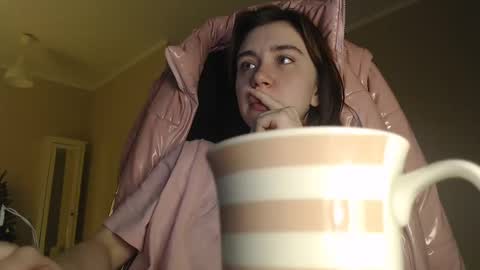 miss unforgettable online show from 02/08/25, 04:36