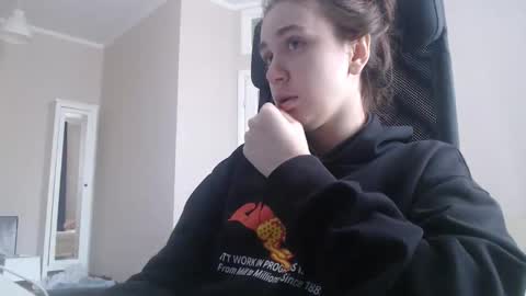 miss unforgettable online show from 02/26/25, 07:42