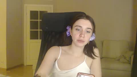 miss unforgettable online show from 02/26/25, 09:37