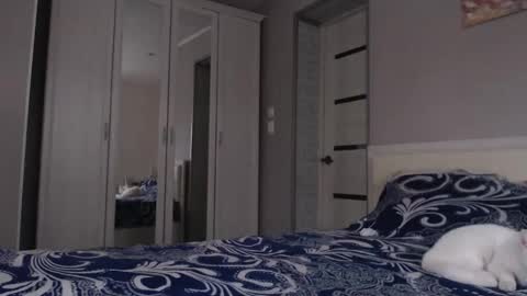 miss unforgettable online show from 11/18/25, 06:07