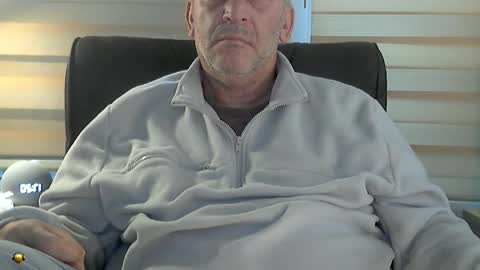 Snapshot of amorlin chatting on 03/18/26, 02:20 AmorLin online show from 03/18/26, 02:20