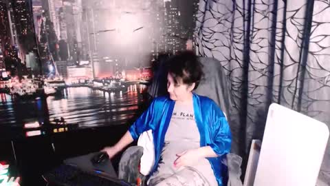 Sarah online show from 01/19/26, 04:33