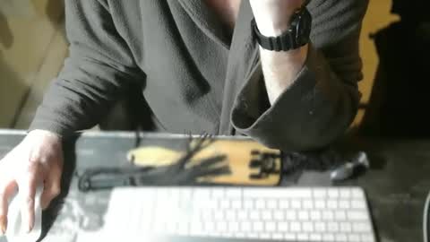 Snapshot of amslave4f chatting on 04/19/26, 10:23 amslave4f online show from 04/19/26, 10:23