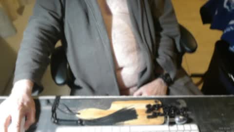 Snapshot of amslave4f chatting on 08/01/26, 10:52 amslave4f online show from 08/01/26, 10:52