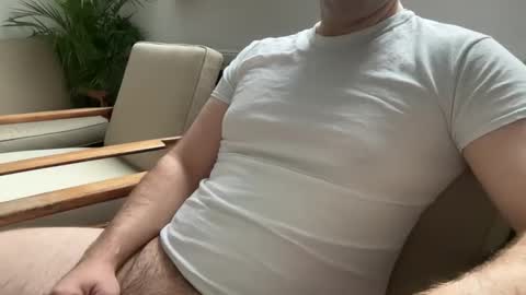 Snapshot of amsterdam_0 chatting on 01/08/26, 08:49 amsterdam_0 online show from 01/08/26, 08:49