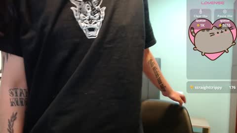 Snapshot of amy__adams1 chatting on 01/29/25, 08:18 Amy 3 online show from 01/29/25, 08:18