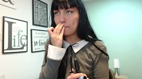 Snapshot of amy__adams1 chatting on 02/13/25, 05:05 Amy 3 online show from 02/13/25, 05:05