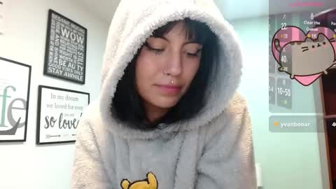 Snapshot of amy__adams1 chatting on 03/04/25, 08:13 Amy 3 online show from 03/04/25, 08:13