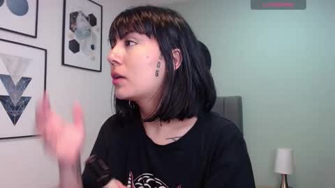 Snapshot of amy__adams1 chatting on 09/15/25, 03:39 Amy 3 online show from 09/15/25, 03:39