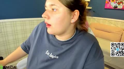 Snapshot of amy__wood chatting on 09/14/25, 08:13 AmyGMT 2 Mon-Sun  0300am-0900am  online show from 09/14/25, 08:13