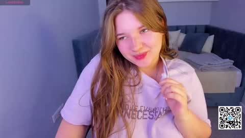 Snapshot of amy__wood chatting on 10/18/25, 01:08 AmyGMT 2 Mon-Sun  0300am-0900am  online show from 10/18/25, 01:08