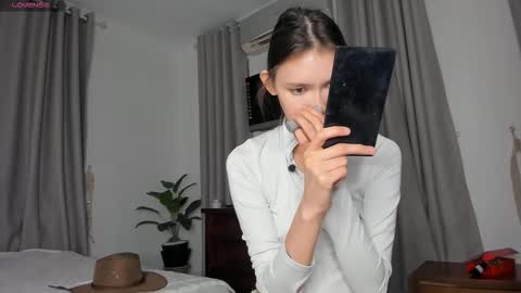 Amy online show from 12/02/25, 11:11