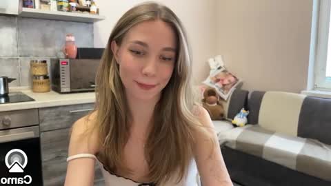 Snapshot of amy_chill chatting on 03/03/25, 11:00 Amy Chill online show from 03/03/25, 11:00