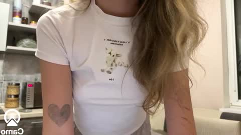 Snapshot of amy_chill chatting on 09/17/25, 06:09 Amy Chill online show from 09/17/25, 06:09