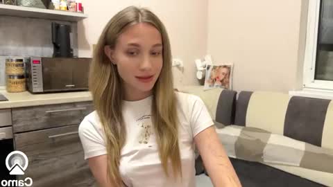 Snapshot of amy_chill chatting on 09/30/25, 05:18 Amy Chill online show from 09/30/25, 05:18