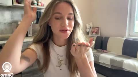 Snapshot of amy_chill chatting on 10/11/25, 12:04 Amy Chill online show from 10/11/25, 12:04