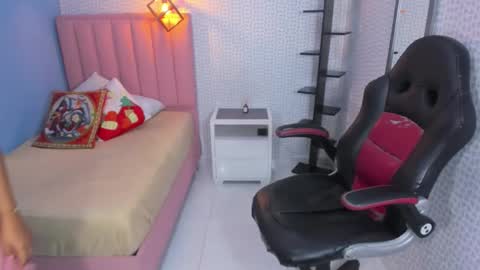 amy_dutta online show from 12/03/25, 07:45