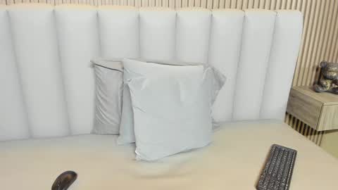 Snapshot of amy_estrellita chatting on 04/25/26, 01:41 Amy Estrellita online show from 04/25/26, 01:41