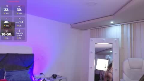 Snapshot of amy_fox2 chatting on 03/13/26, 11:06 Amy online show from 03/13/26, 11:06