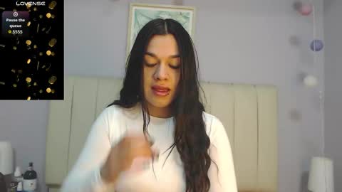 Snapshot of amy_le chatting on 02/27/26, 01:44 Amy online show from 02/27/26, 01:44