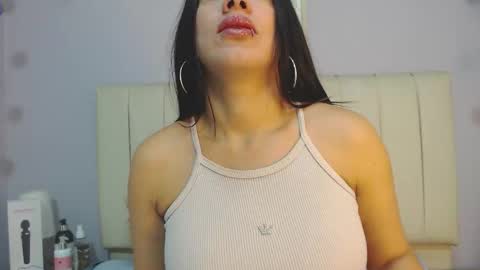 Snapshot of amy_le chatting on 03/02/26, 01:29 Amy online show from 03/02/26, 01:29