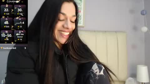 Snapshot of amy_le chatting on 06/19/26, 01:37 Amy online show from 06/19/26, 01:37