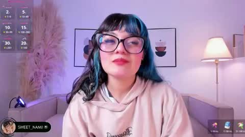 Snapshot of amy_lit chatting on 12/20/25, 08:38 Hello I am Allison Welcome to my room and let is have a good time together whith me online show from 12/20/25, 08:38