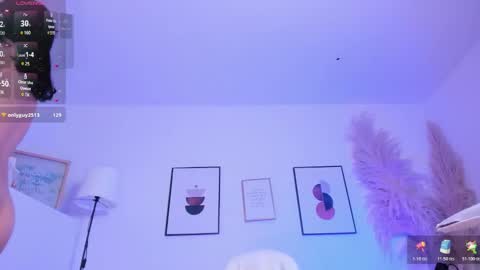 Snapshot of amy_lit chatting on 01/12/26, 09:53 Hello I am Allison Welcome to my room and let is have a good time together whith me online show from 01/12/26, 09:53