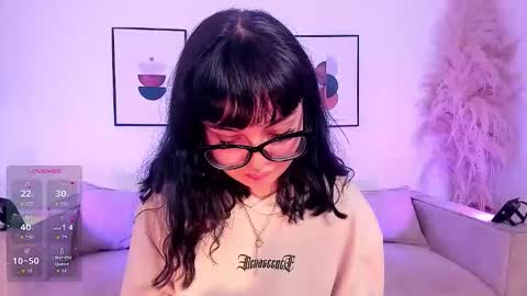 Snapshot of amy_lit chatting on 03/11/26, 06:25 Hello I am Allison Welcome to my room and let is have a good time together whith me online show from 03/11/26, 06:25