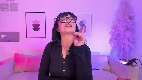 Snapshot of amy_lit chatting on 03/26/26, 05:07 Hello I am Allison Welcome to my room and let is have a good time together whith me online show from 03/26/26, 05:07