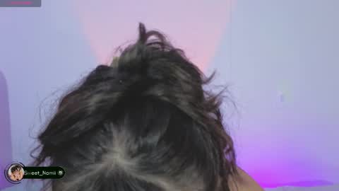 Snapshot of amy_lit chatting on 05/09/26, 01:00 Hello I am Allison Welcome to my room and let is have a good time together whith me online show from 05/09/26, 01:00