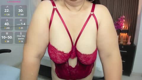 Snapshot of amy_lovely74 chatting on 01/30/25, 02:27 Ximena online show from 01/30/25, 02:27