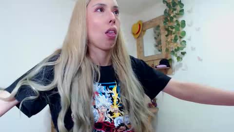 Snapshot of amy_mur chatting on 04/16/26, 07:03 amy mur online show from 04/16/26, 07:03