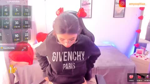 Amy sophia 3 online show from 02/05/25, 04:47