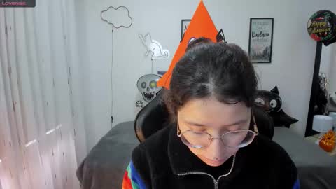 Amy sophia 3 online show from 10/23/25, 12:15