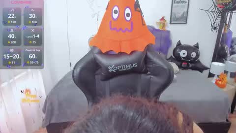 Amy sophia 3 online show from 10/31/25, 01:34