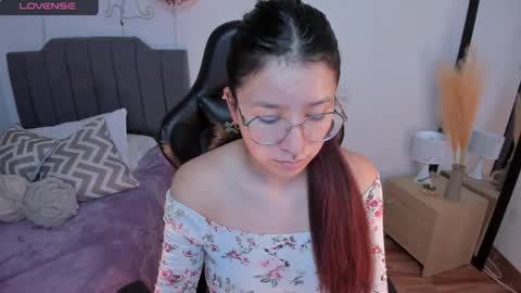 Amy sophia 3 online show from 04/03/26, 11:30