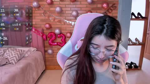 Snapshot of amy_sophiaa chatting on 05/11/26, 02:45 Amy sophia 3 online show from 05/11/26, 02:45