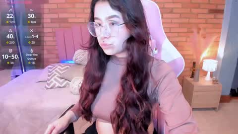Snapshot of amy_sophiaa chatting on 05/20/26, 11:27 Amy sophia 3 online show from 05/20/26, 11:27