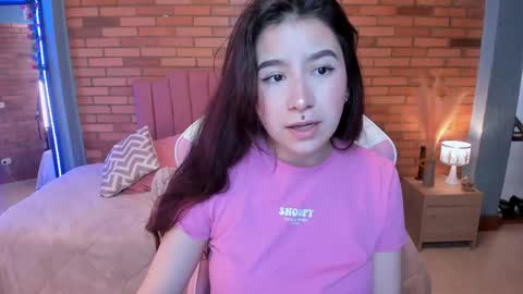 Snapshot of amy_sophiaa chatting on 05/24/26, 12:10 Amy sophia 3 online show from 05/24/26, 12:10