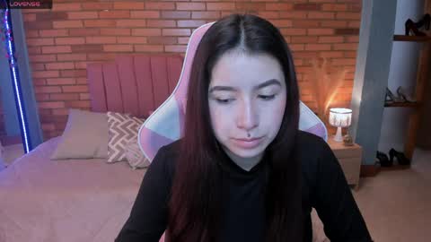 Snapshot of amy_sophiaa chatting on 05/30/26, 12:02 Amy sophia 3 online show from 05/30/26, 12:02