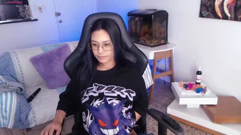 Snapshot of amy_stiward chatting on 12/08/24, 07:54 Mia Cristancho online show from 12/08/24, 07:54