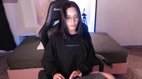 Snapshot of amy_stiward chatting on 02/02/26, 09:46 Mia Cristancho online show from 02/02/26, 09:46