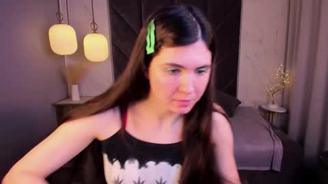 Amy online show from 11/05/25, 05:13