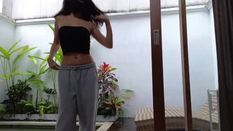 girl next door named Amy online show from 02/26/25, 05:31