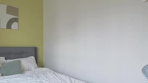 girl next door named Amy online show from 11/08/25, 05:51