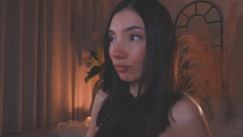 Amy Armstrong online show from 09/20/25, 12:22